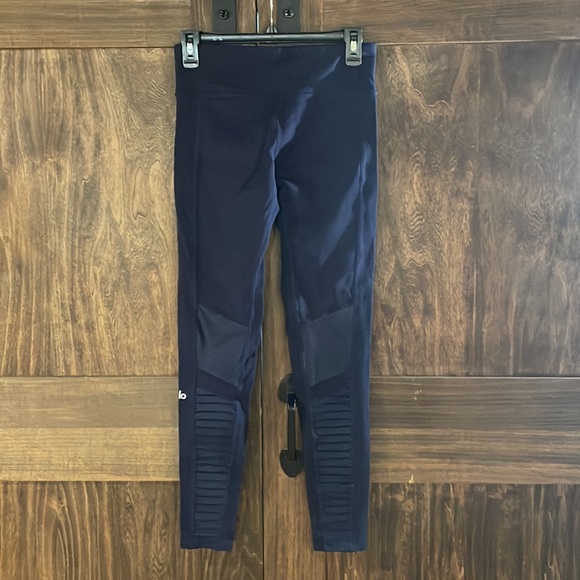 ALO Moto legging💙 - Picture 3 of 5